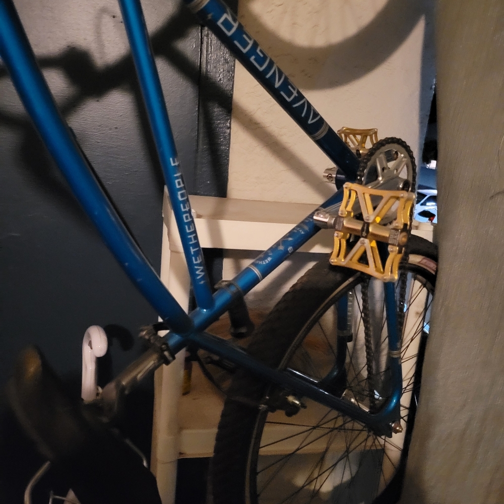 WETHEPEOPLE AVENGER Cruiser bike 26"